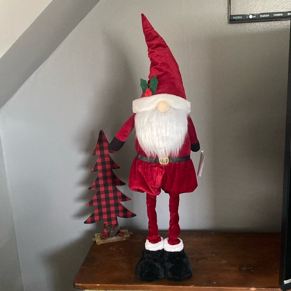 NWT- Beautiful Santa Greeter Gnome Decoration w/ Extendable Legs 27”-37” - Picture 5 of 17